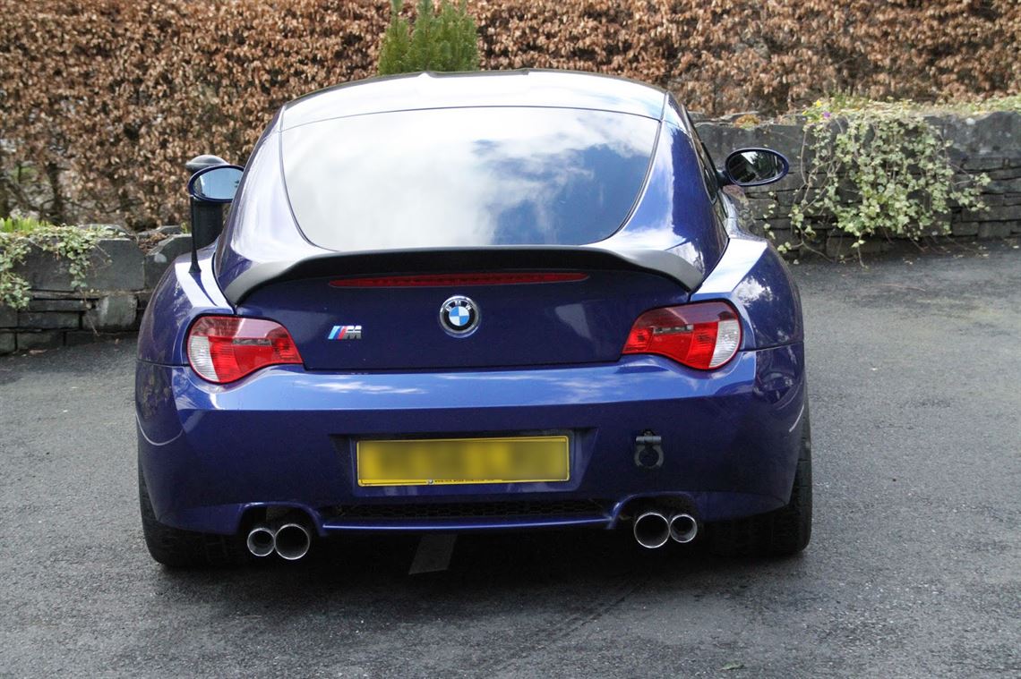 bmw-z4m-racetrack-car