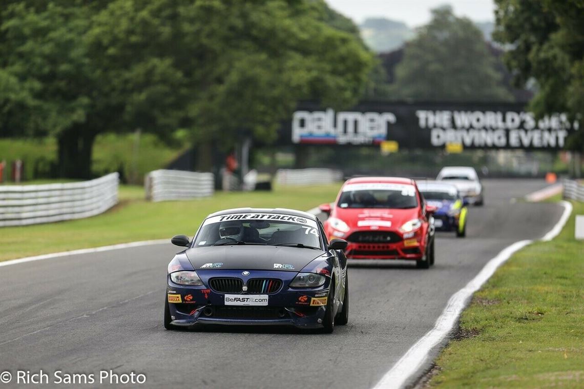 bmw-z4m-racetrack-car