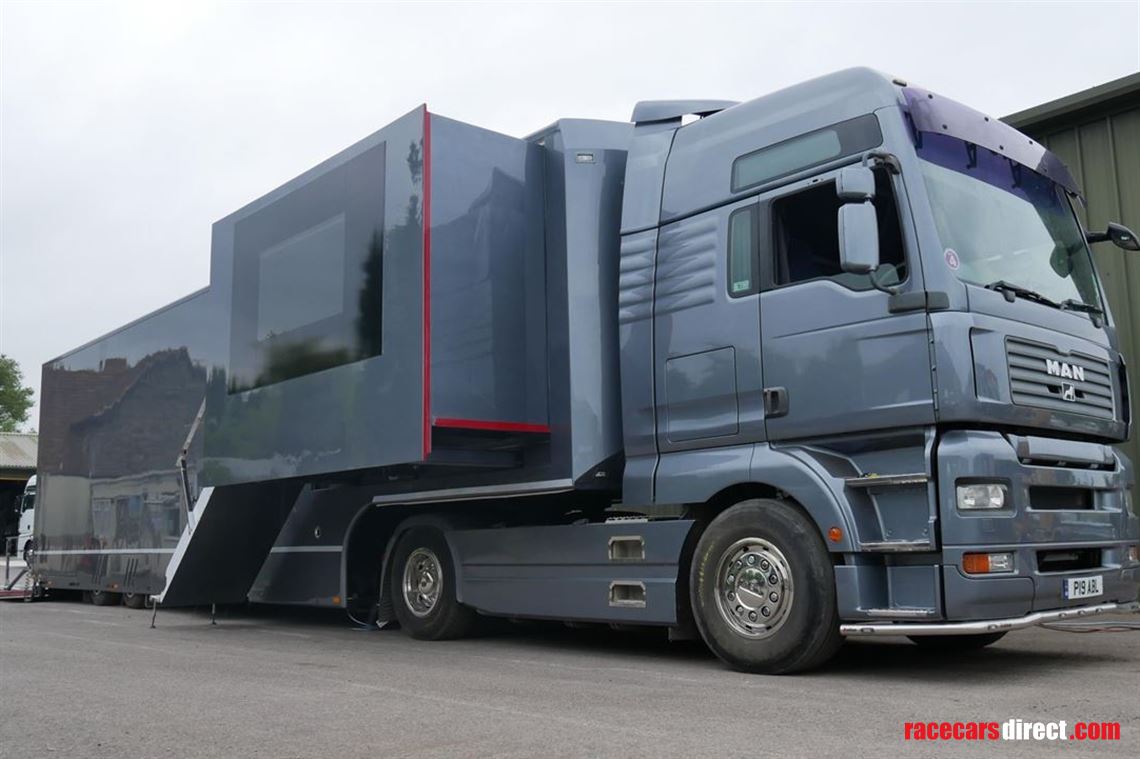 two-car-transporter-with-twin-slide-outs