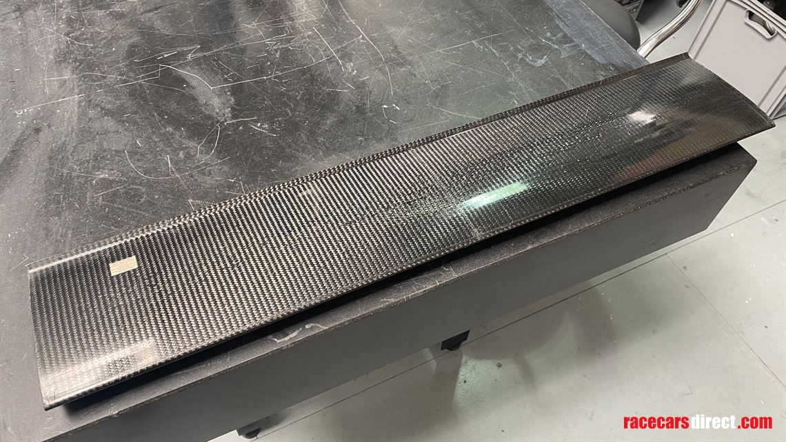 f312-uhdf-rear-wing-flap