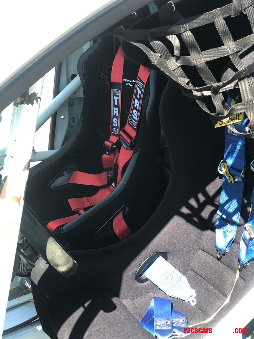 clio-cup-gen-4-race-car---deposit-taken