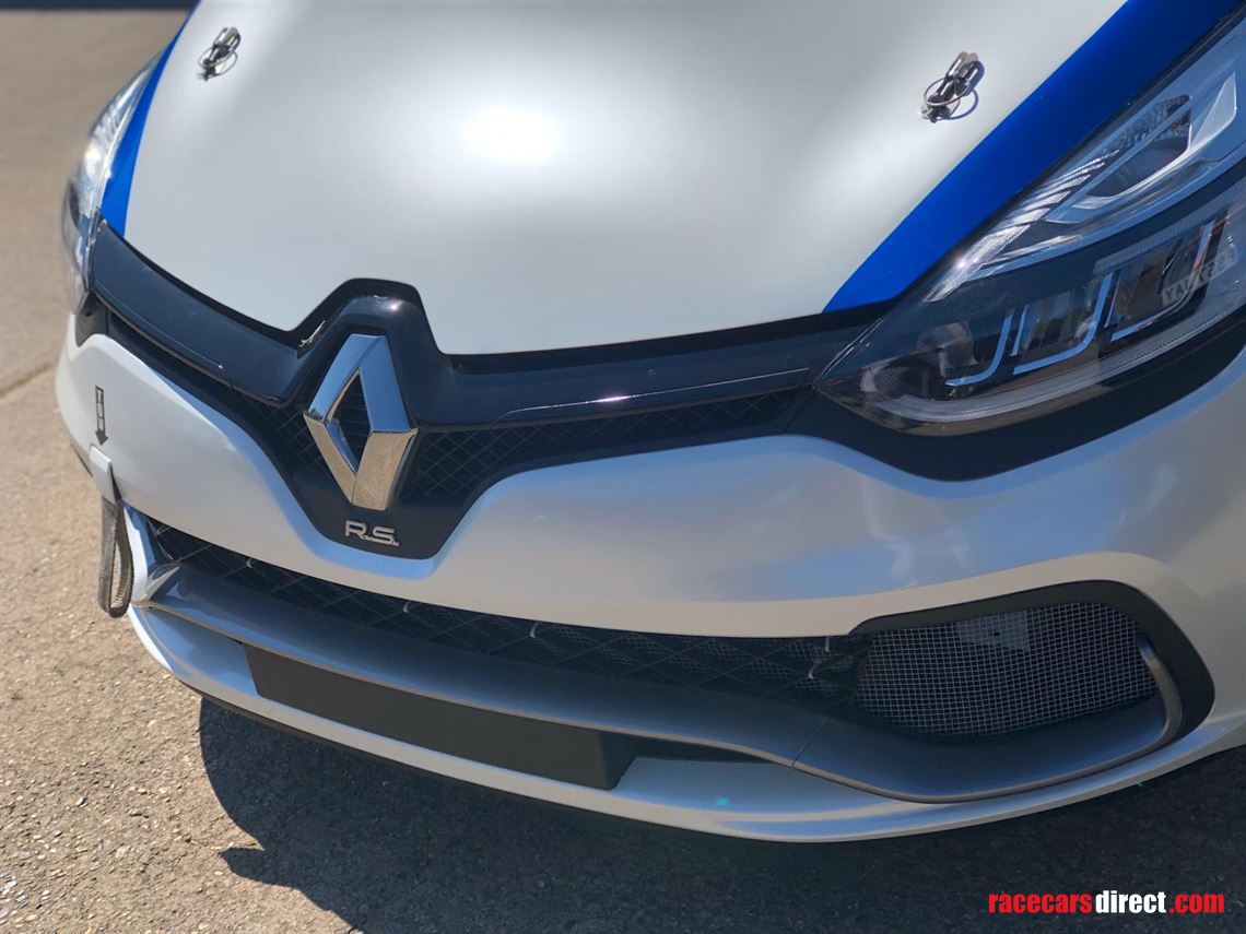 clio-cup-gen-4-race-car---deposit-taken