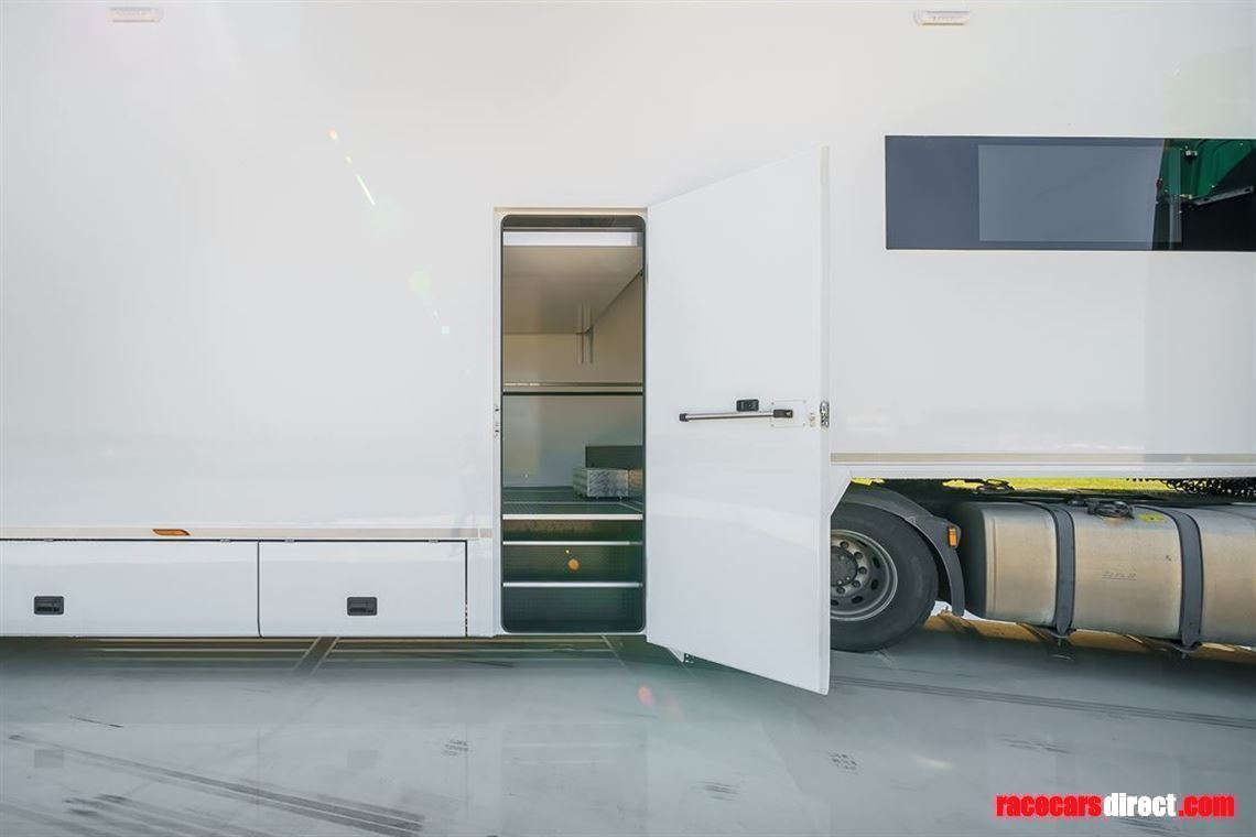 pro-series-race-trailer-by-stella-works