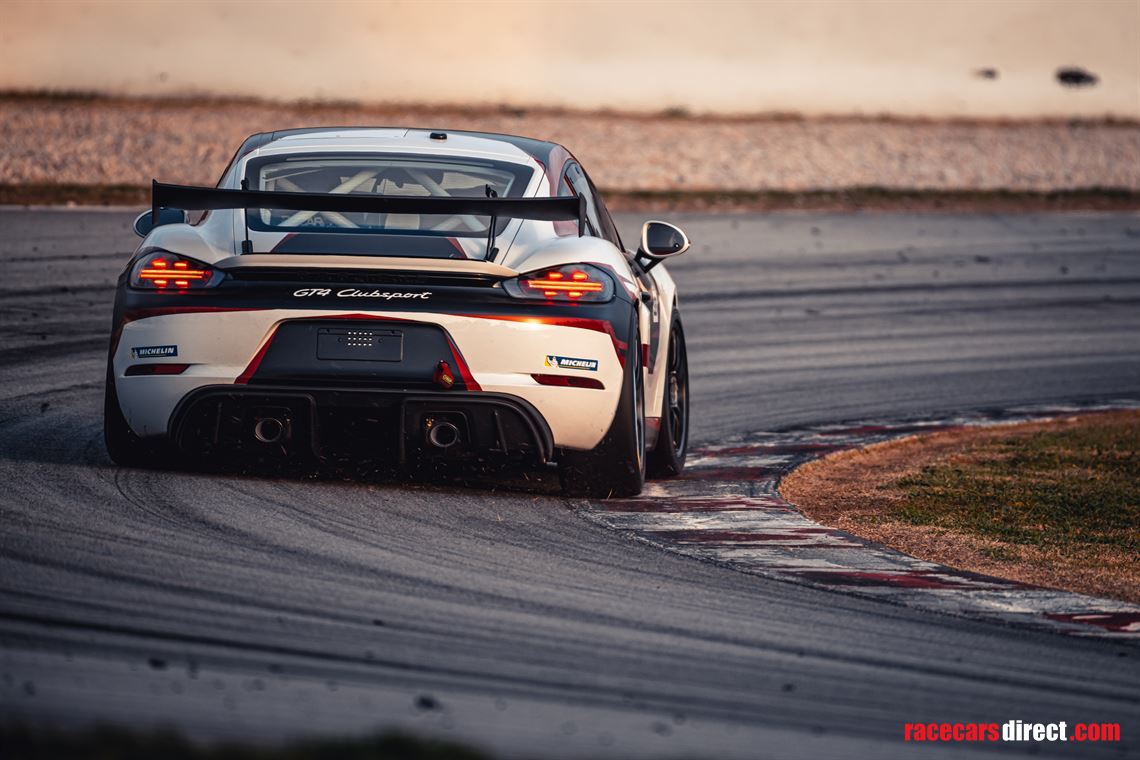 porsche-718-cayman-gt4-clubsport