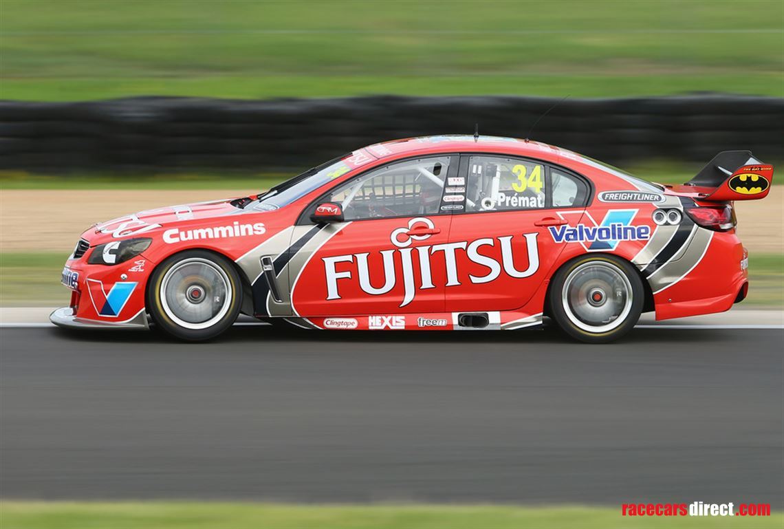 holden-commodore-vf-v8supercar-grm-vf15