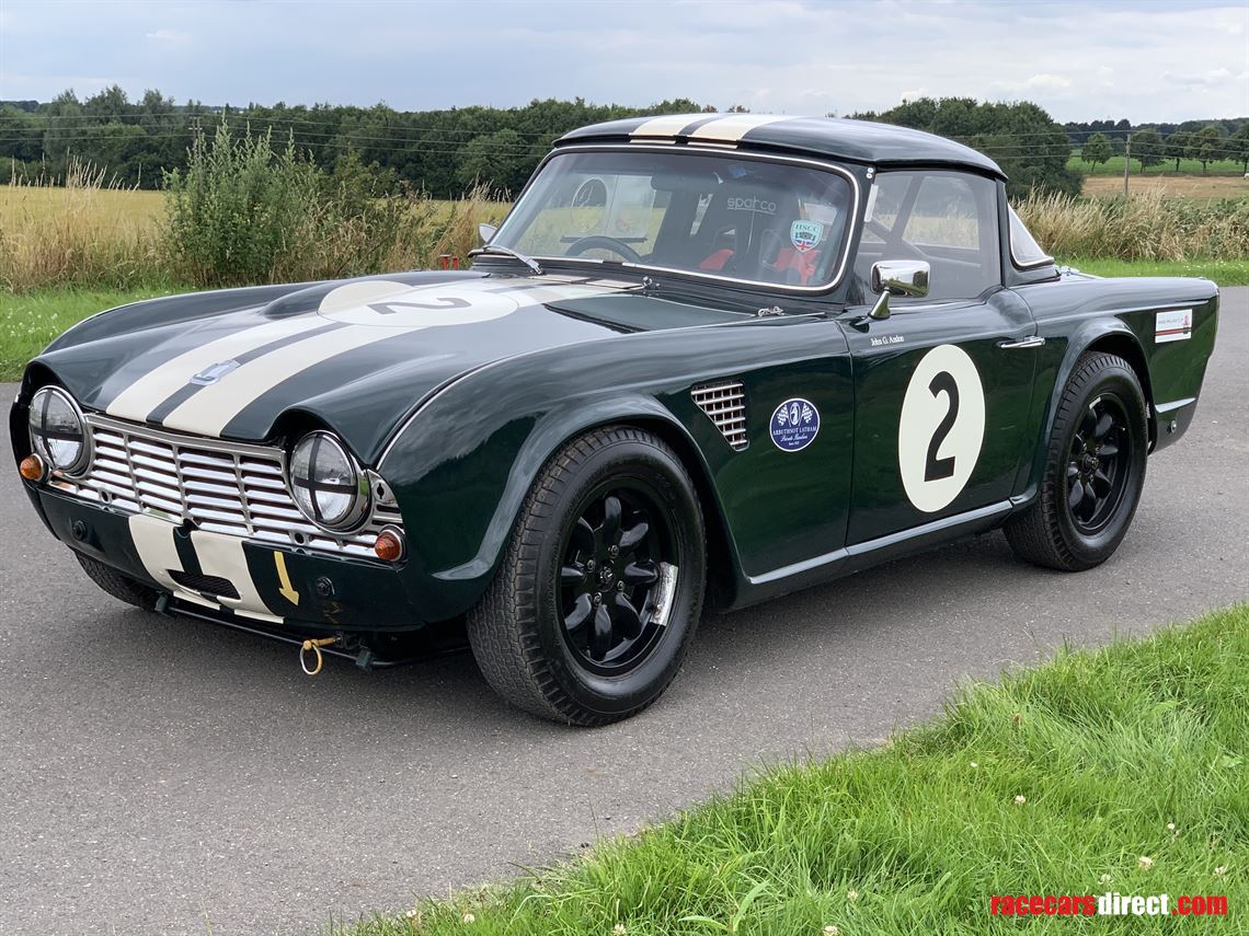 1964b-triumph-tr4-fia-race-car