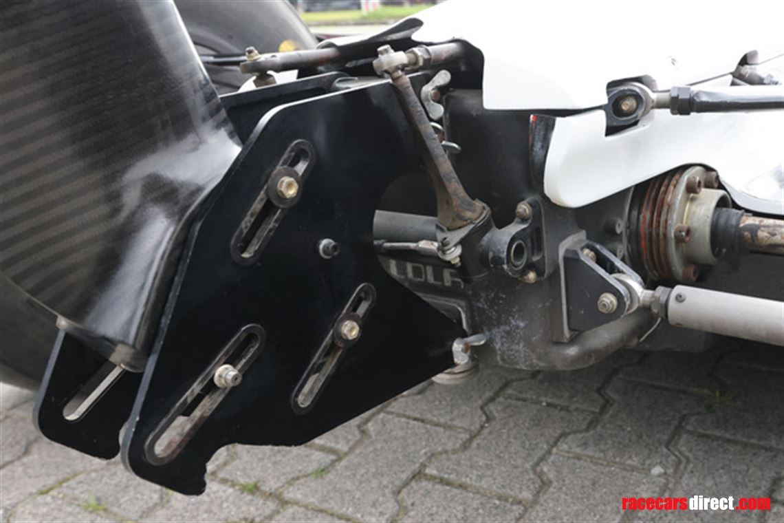 lola-indycar-original-chassis