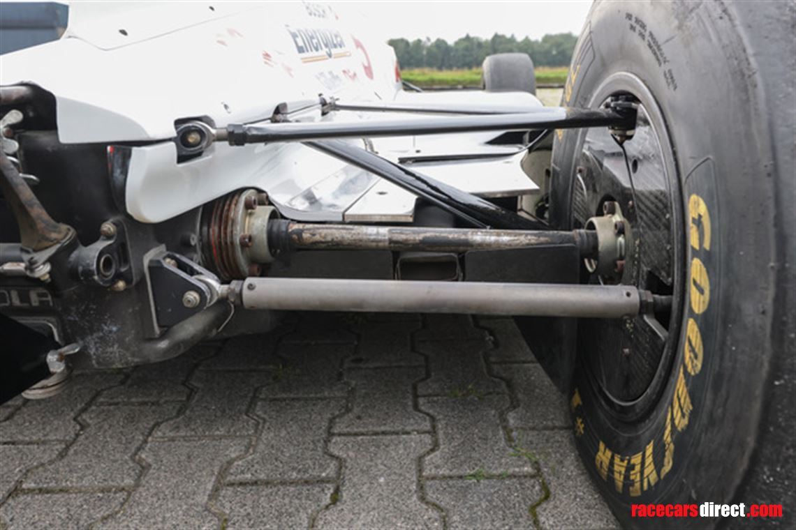 lola-indycar-original-chassis