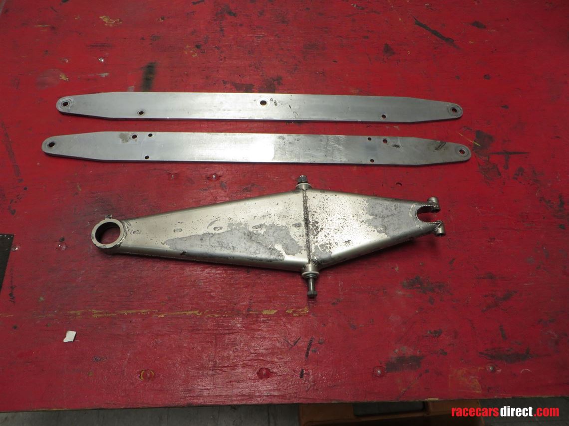 84-reynard-ff2000-parts