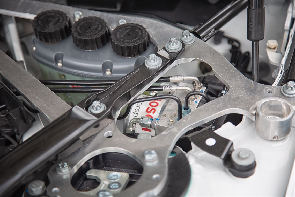 bmw-ekris-m4-gt4-evoii-2020