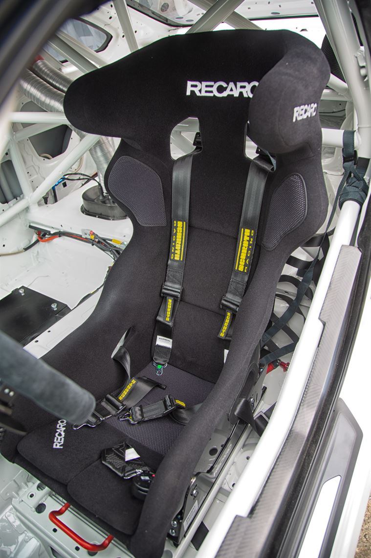 bmw-ekris-m4-gt4-evoii-2020