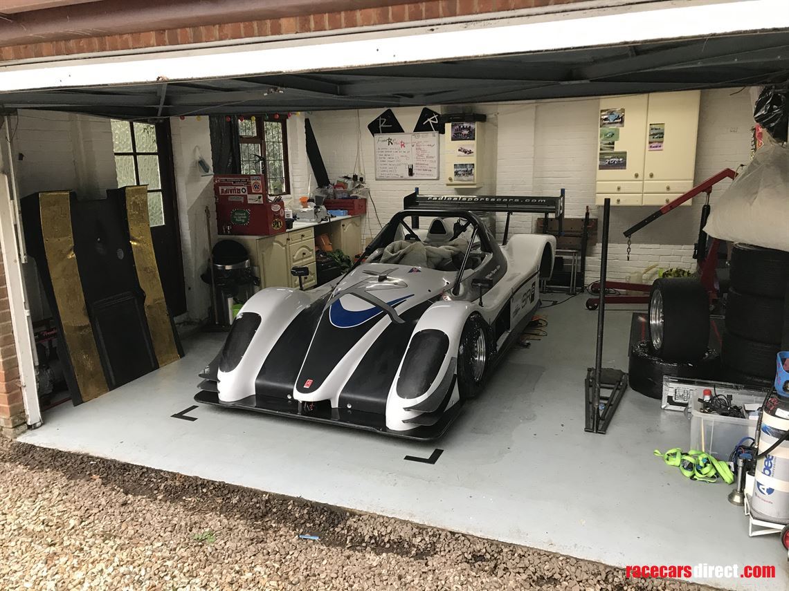 2009-radical-sr8-rs