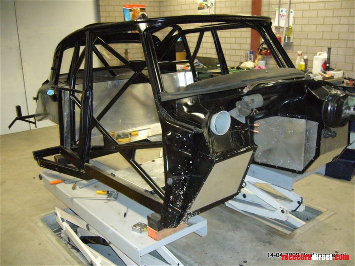 citroen-ds-toyota-landcruiser