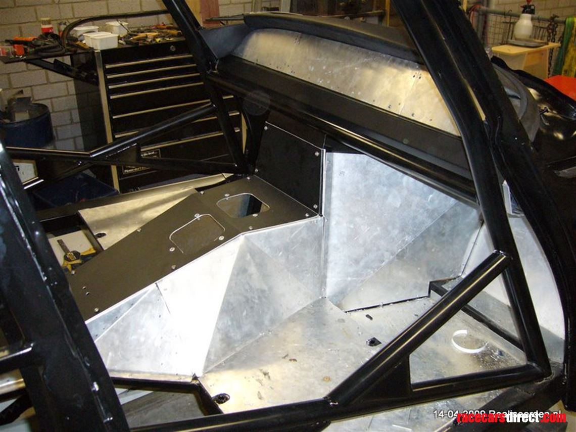 citroen-ds-toyota-landcruiser