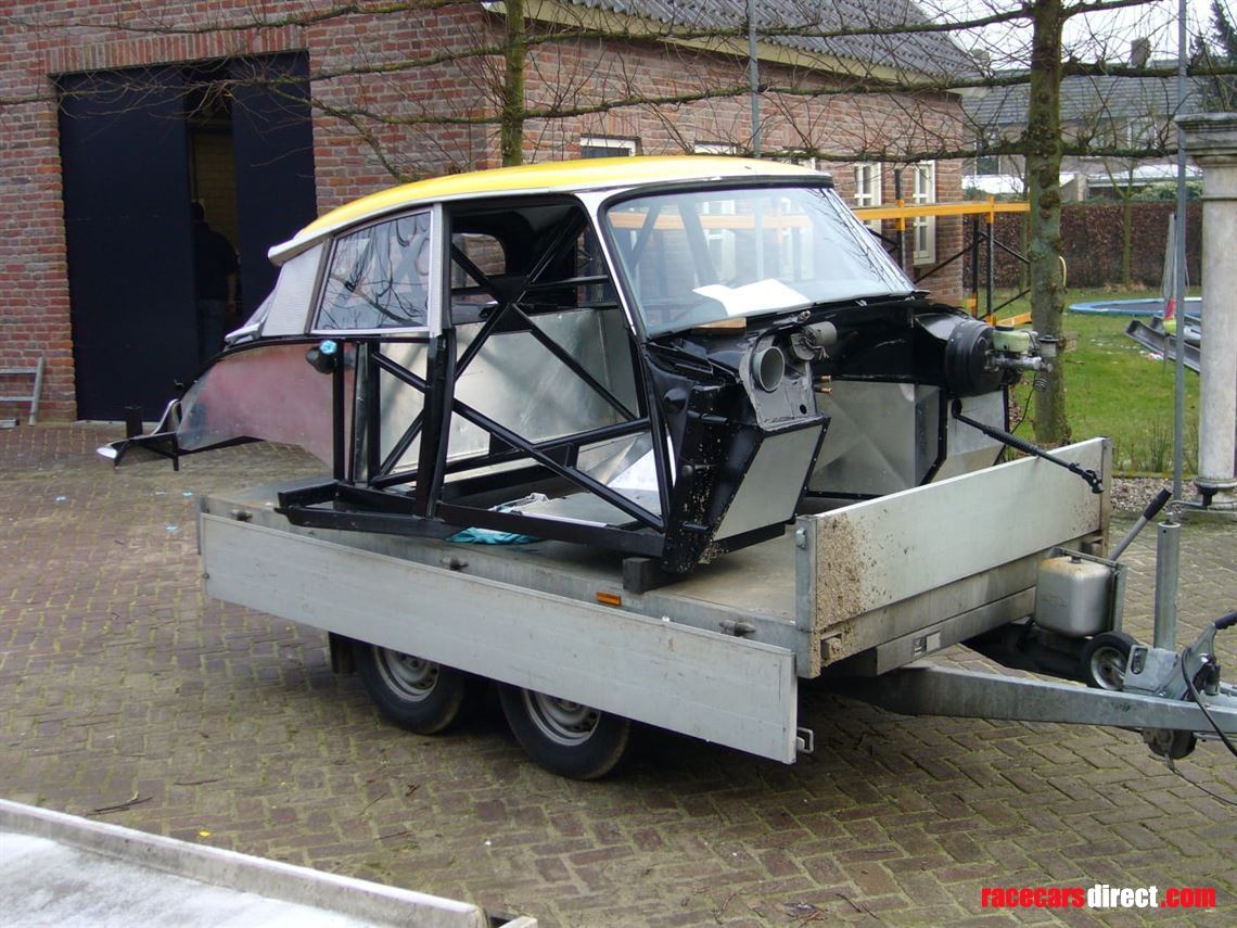 citroen-ds-toyota-landcruiser