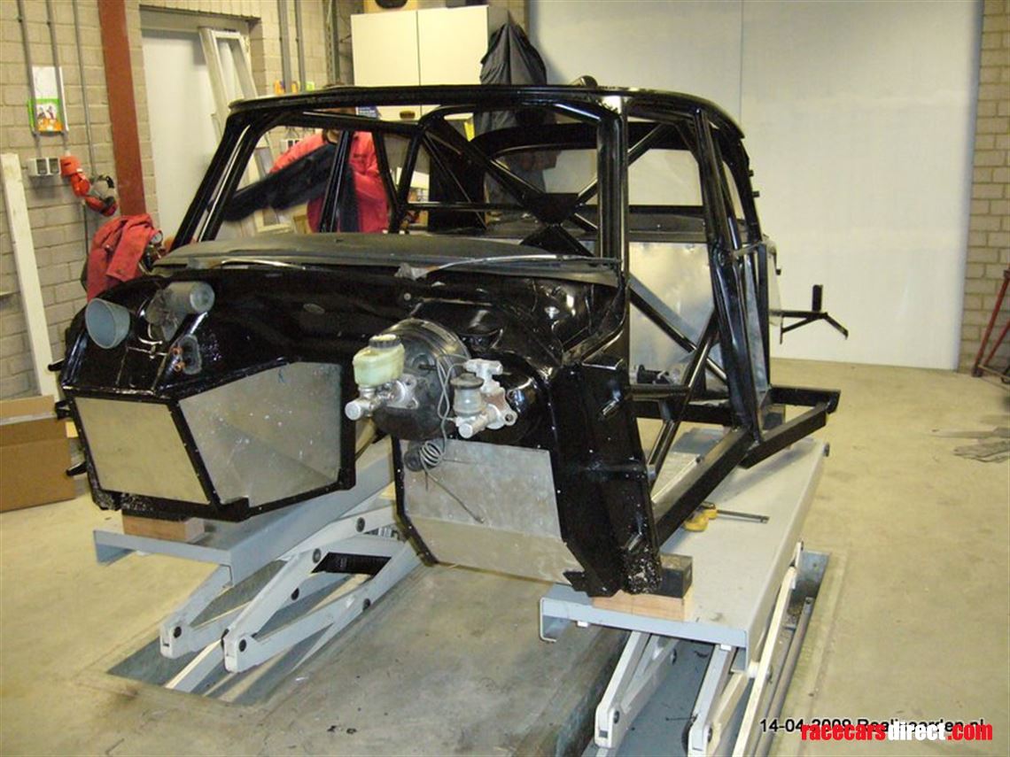 citroen-ds-toyota-landcruiser