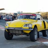 citroen-ds-toyota-landcruiser