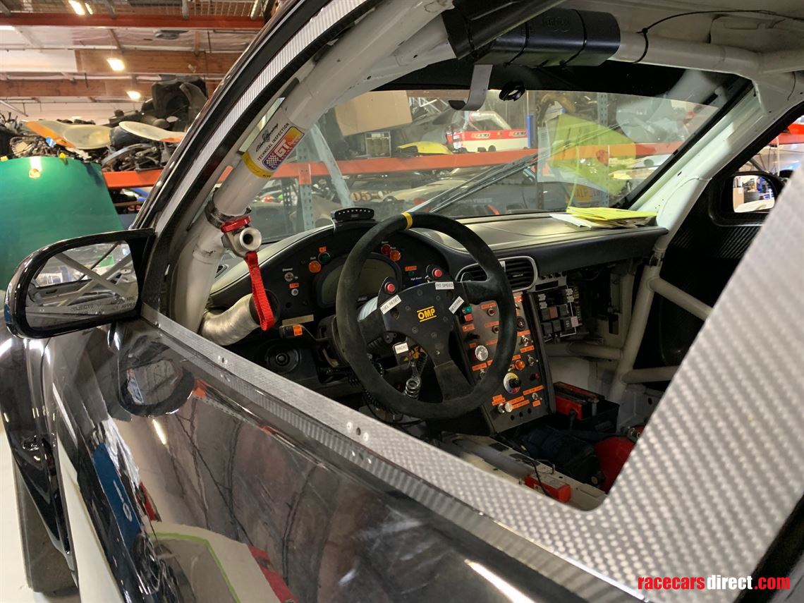 2009-porsche-rsr-cup-car