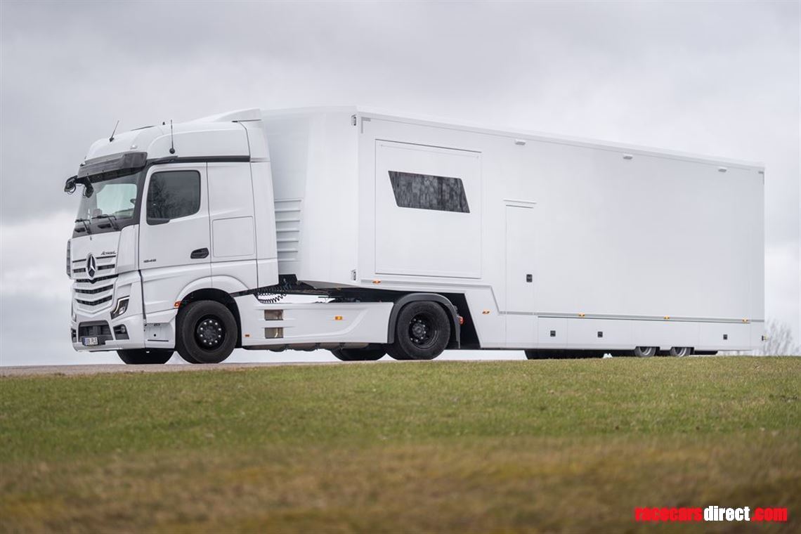 pro-series-race-trailer-by-stella-works