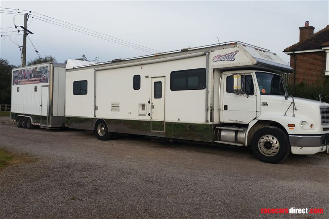freightliner-motorhome-and-trailer