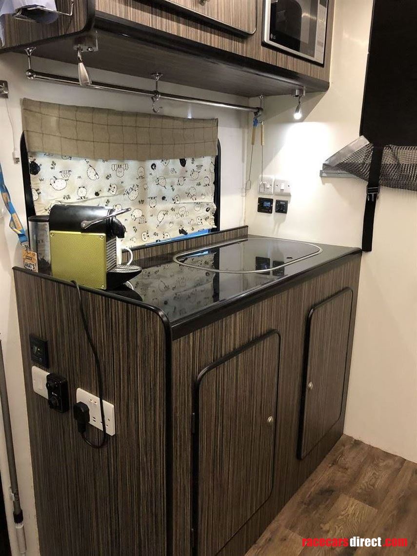 2011-iveco-daily-7-ton-motorhome-race-transpo