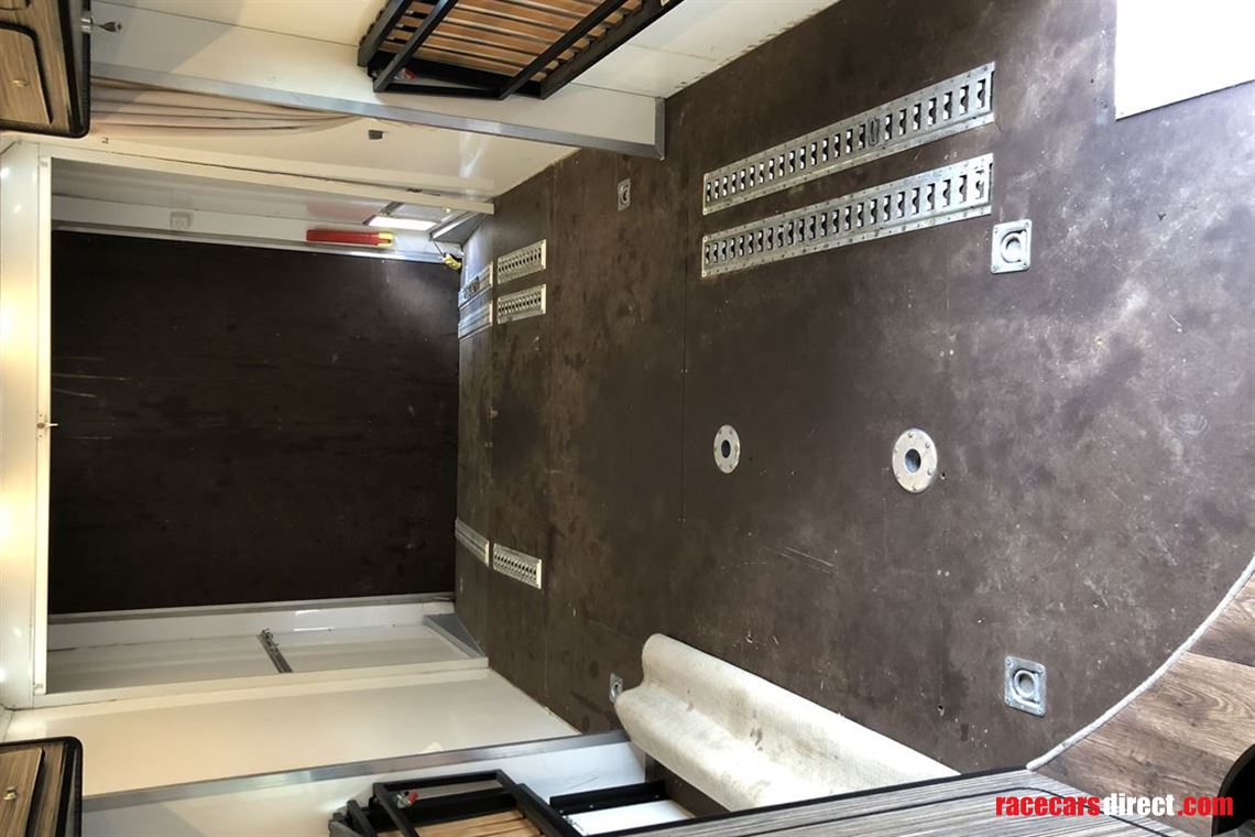 2011-iveco-daily-7-ton-motorhome-race-transpo