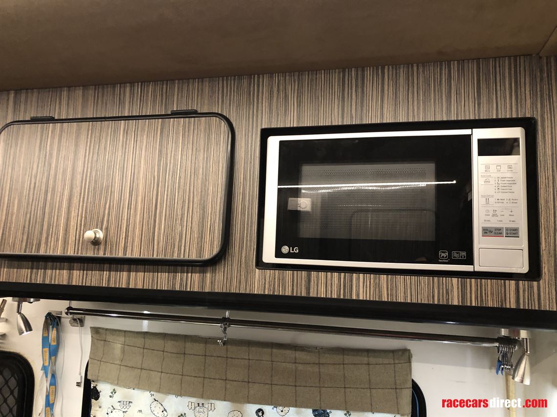 2011-iveco-daily-7-ton-motorhome-race-transpo