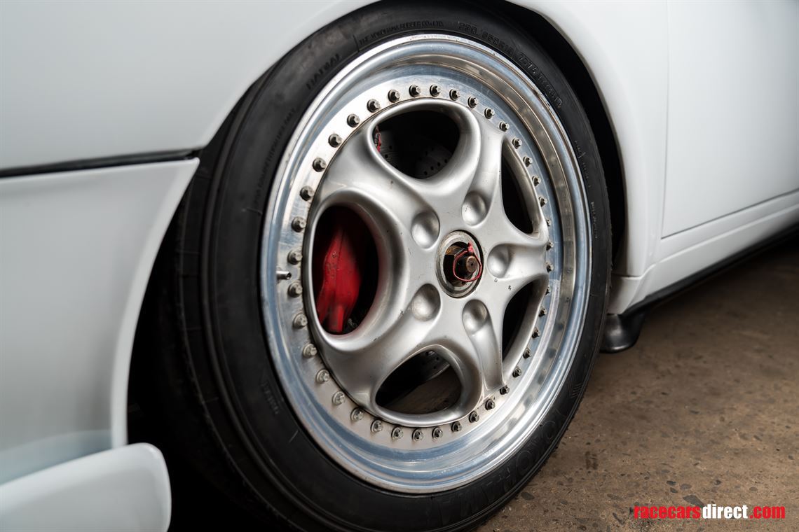 1997-porsche-911-cup-38