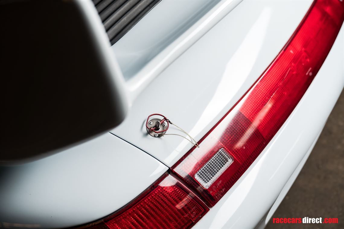 1997-porsche-911-cup-38