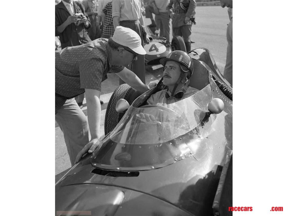 lotus-16---driven-by-graham-hill-and-david-pi