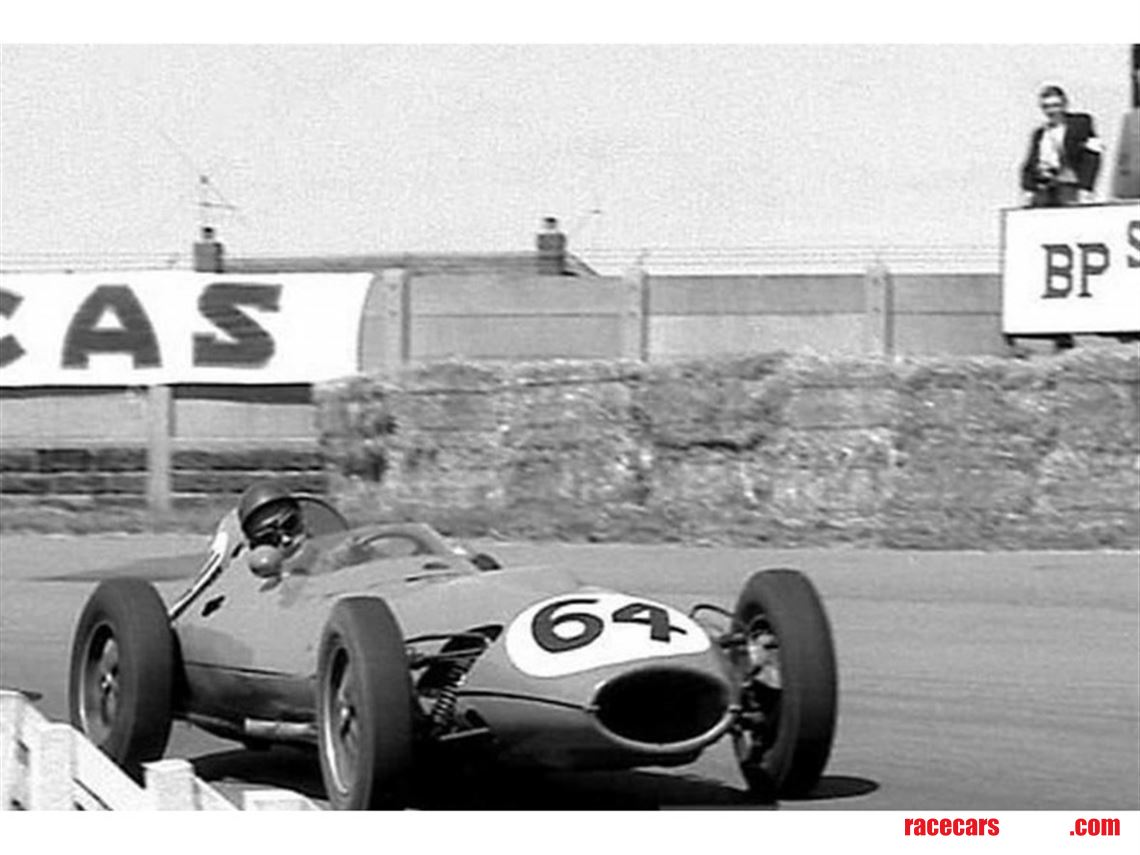 lotus-16---driven-by-graham-hill-and-david-pi