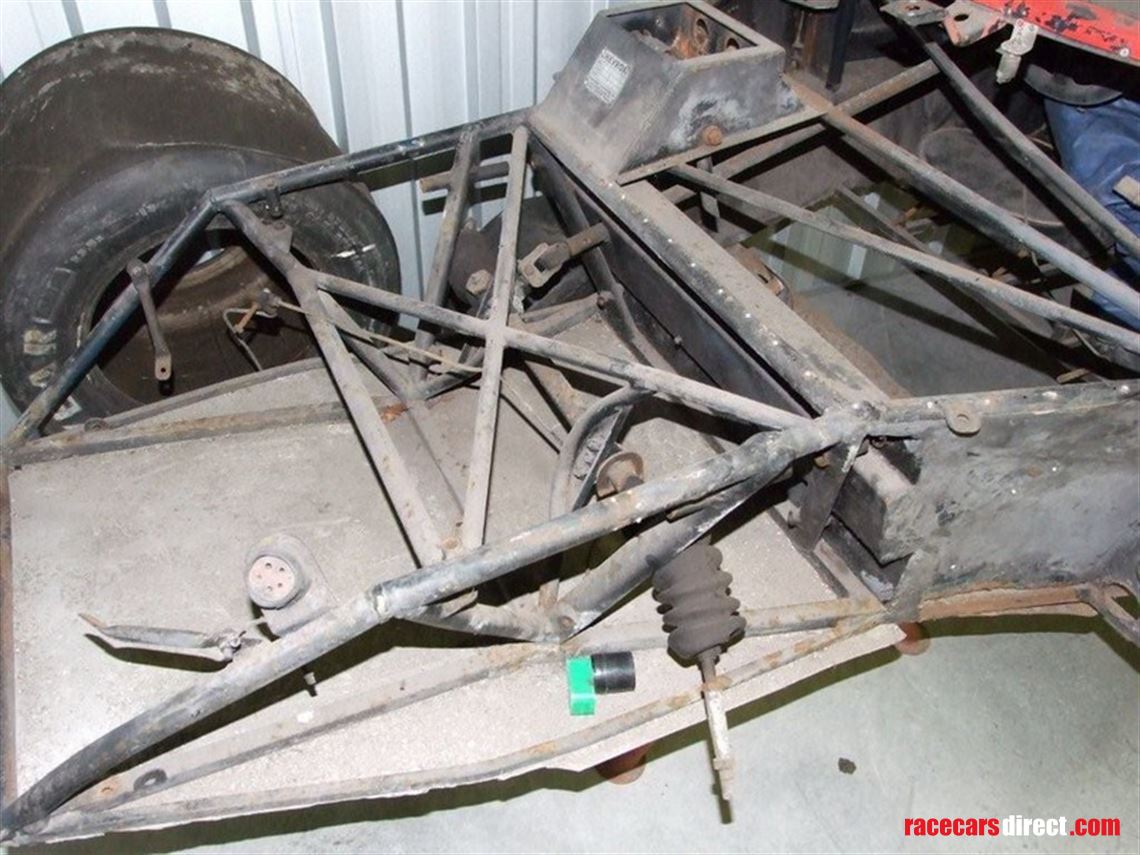 chevron-b8-chassis-dbe-56