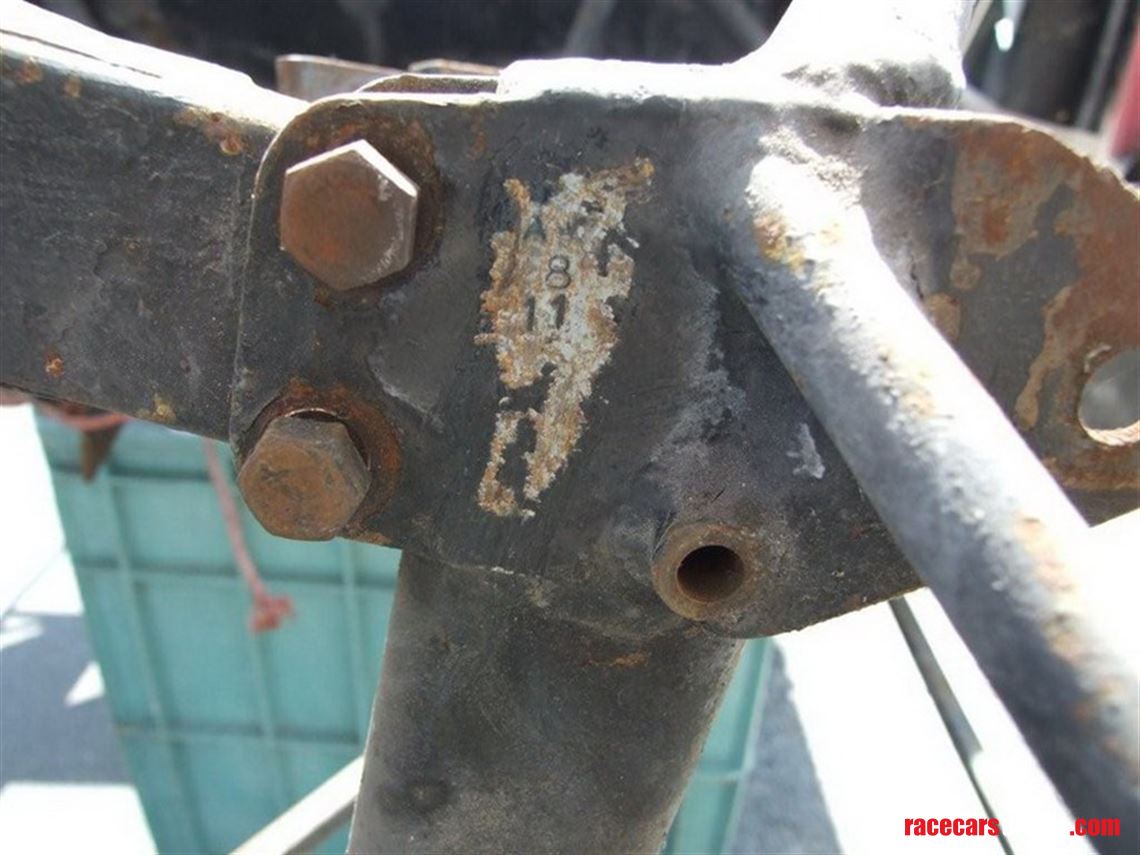 chevron-b8-chassis-dbe-56