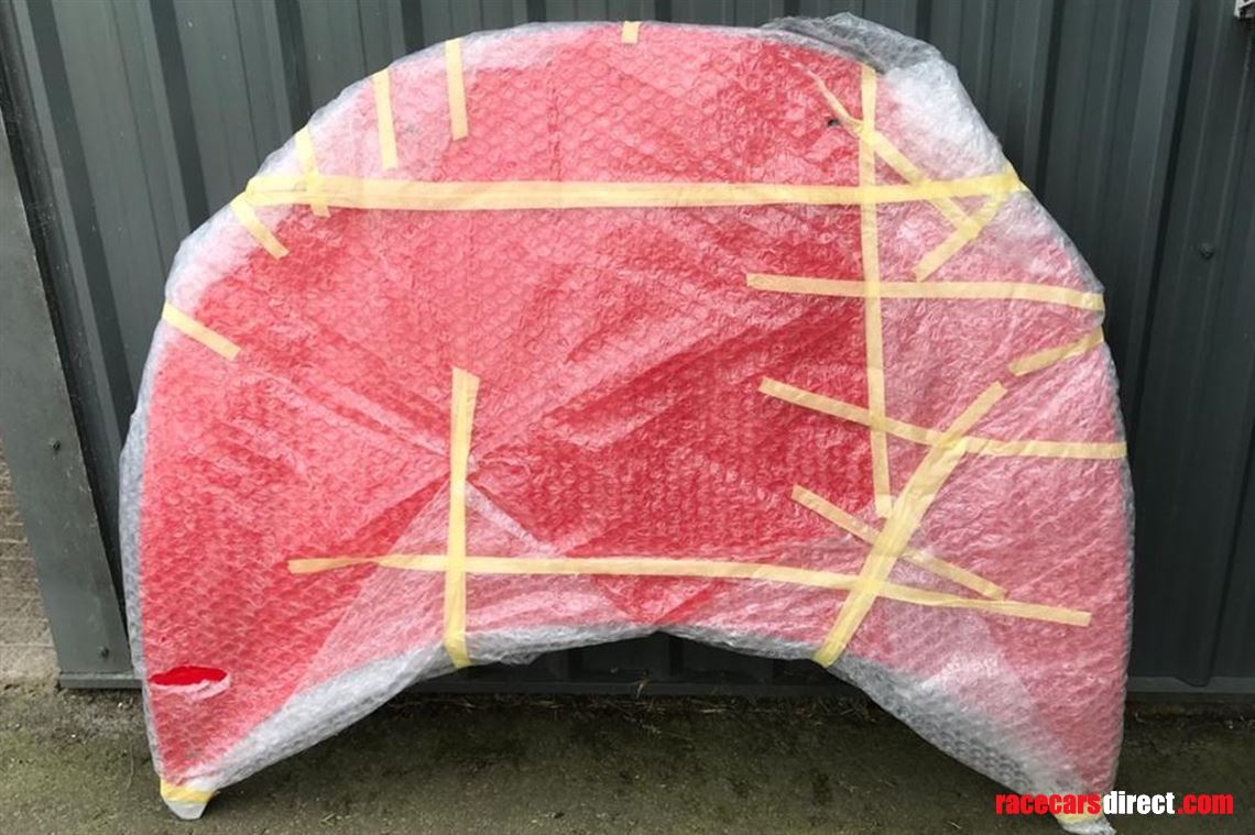 ferrari-458-challenge-bonnet