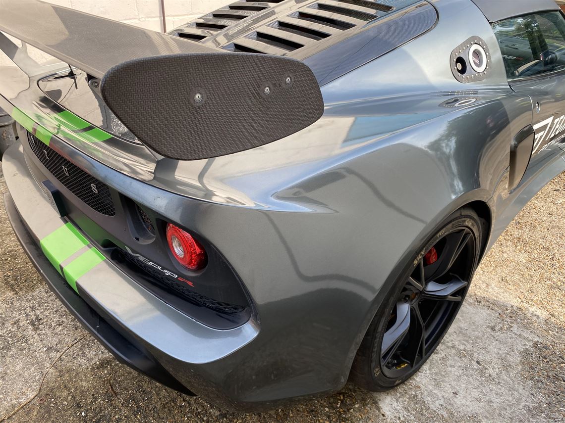 lotus-exige-cup-r