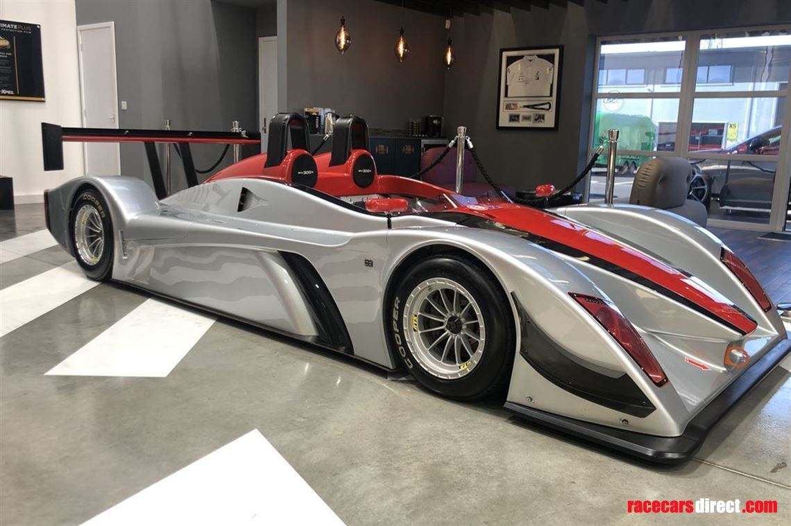 lola-caterham-sp300r-sports-prototype-lmp