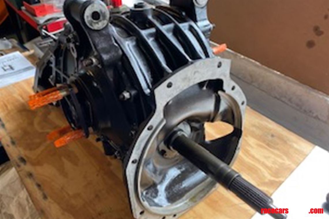 hewland-dg300-gearbox