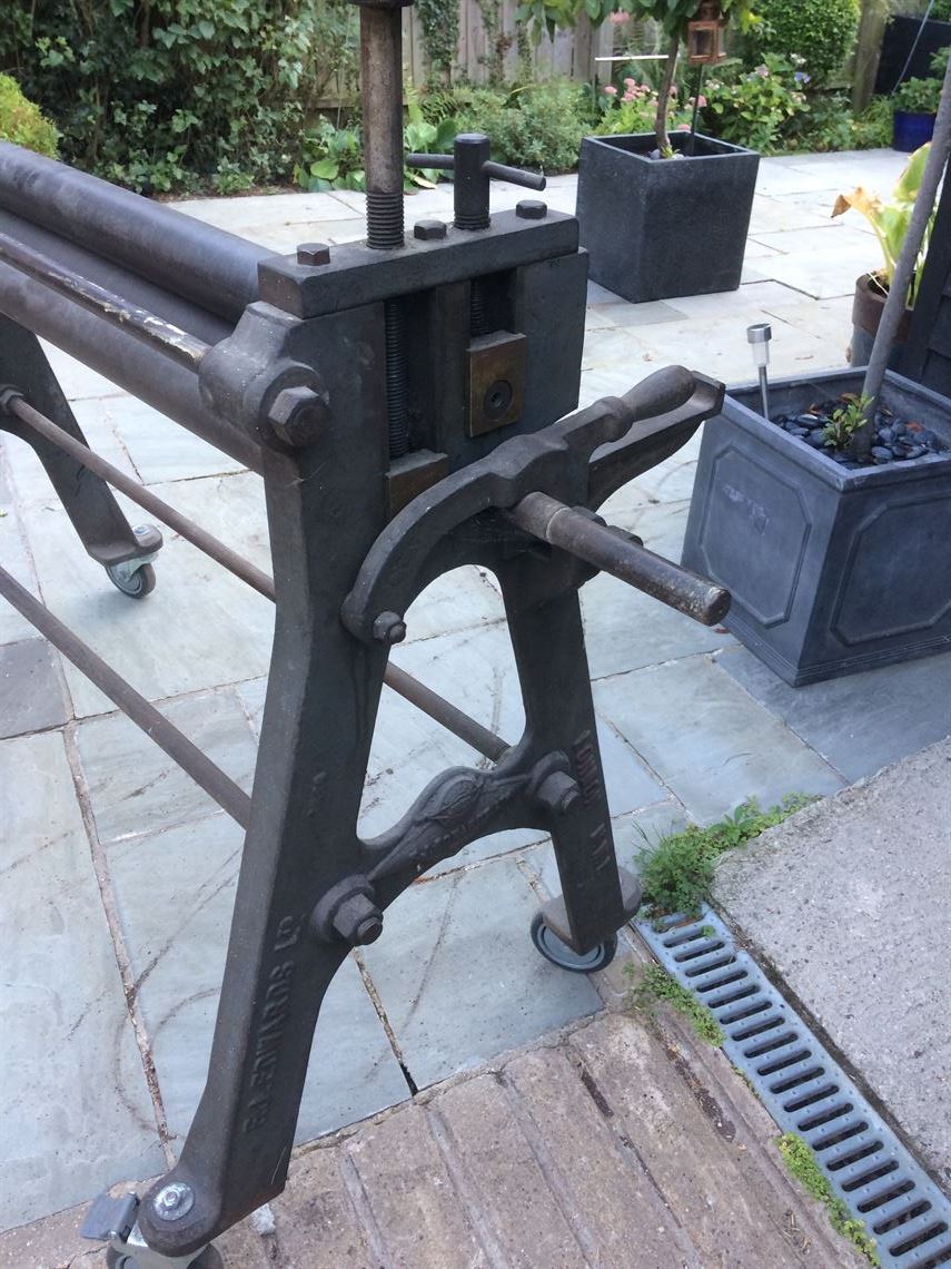 metal-rolls-made-in-england-by-edwards-of-lon