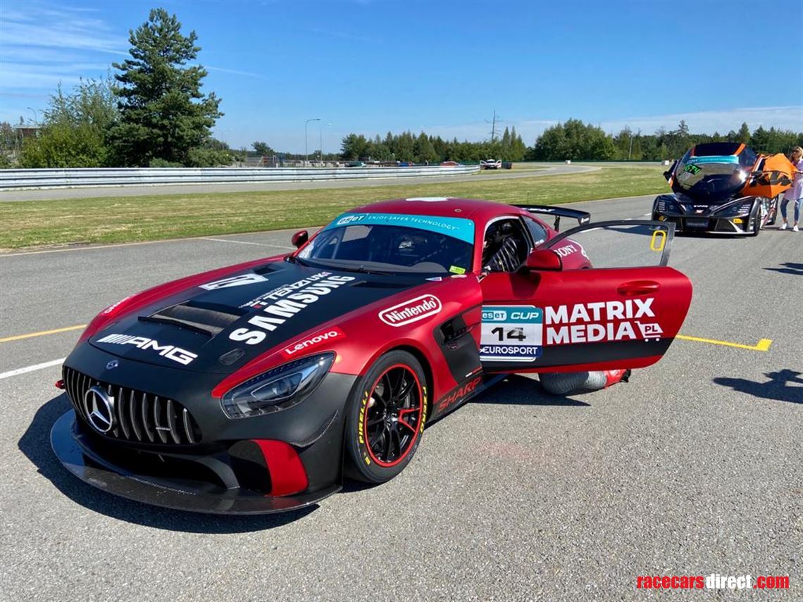mercedes-benz-amg-gt4-2018