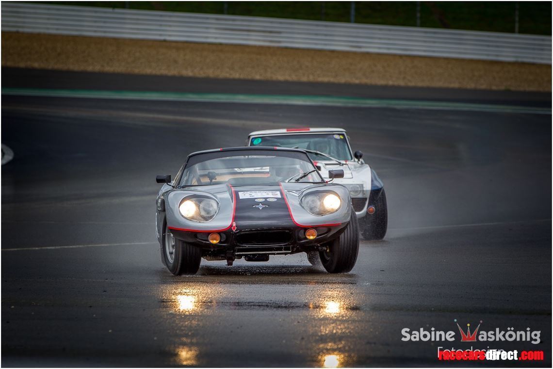 1965-marcos-1800-gt-fia-htp