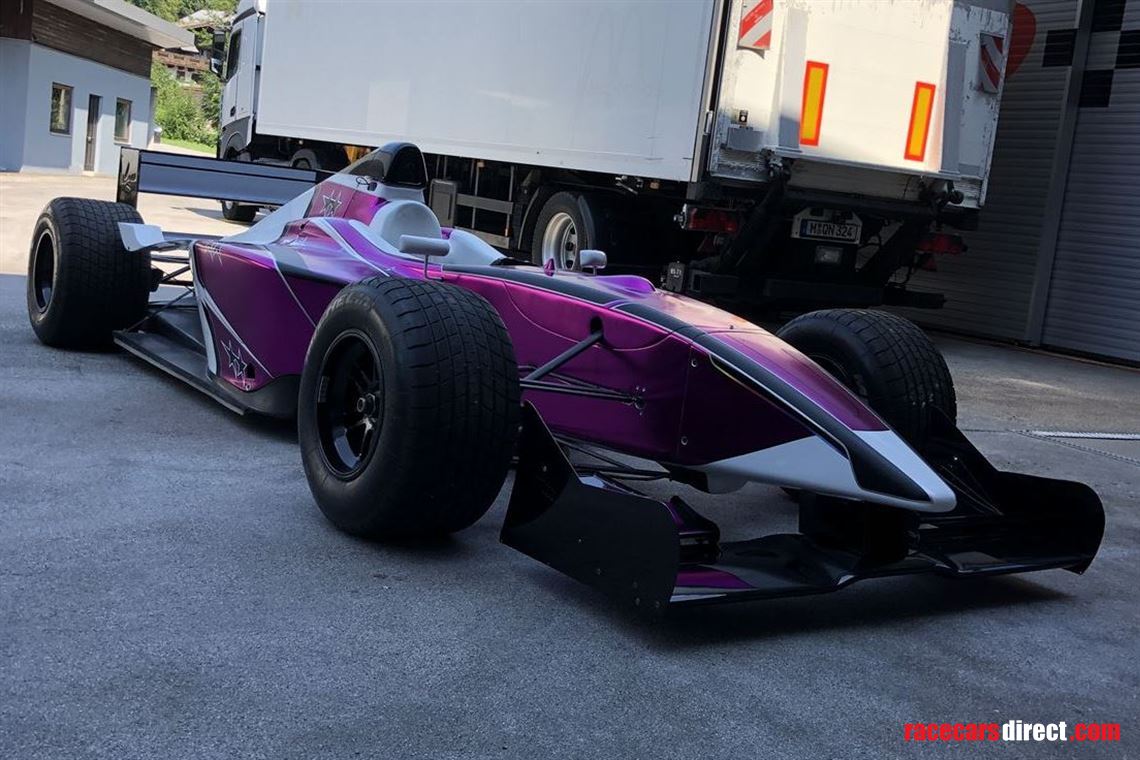 sold---nissan-dallara-world-series-2004