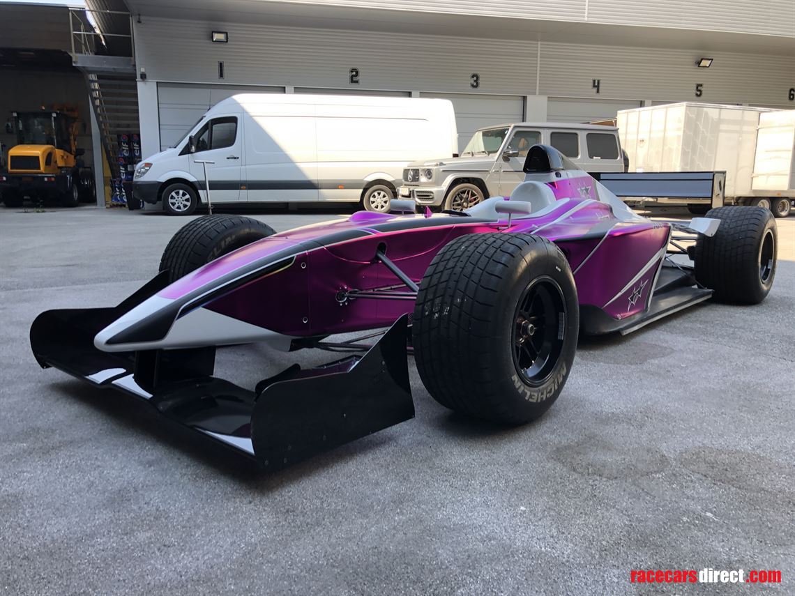 sold---nissan-dallara-world-series-2004