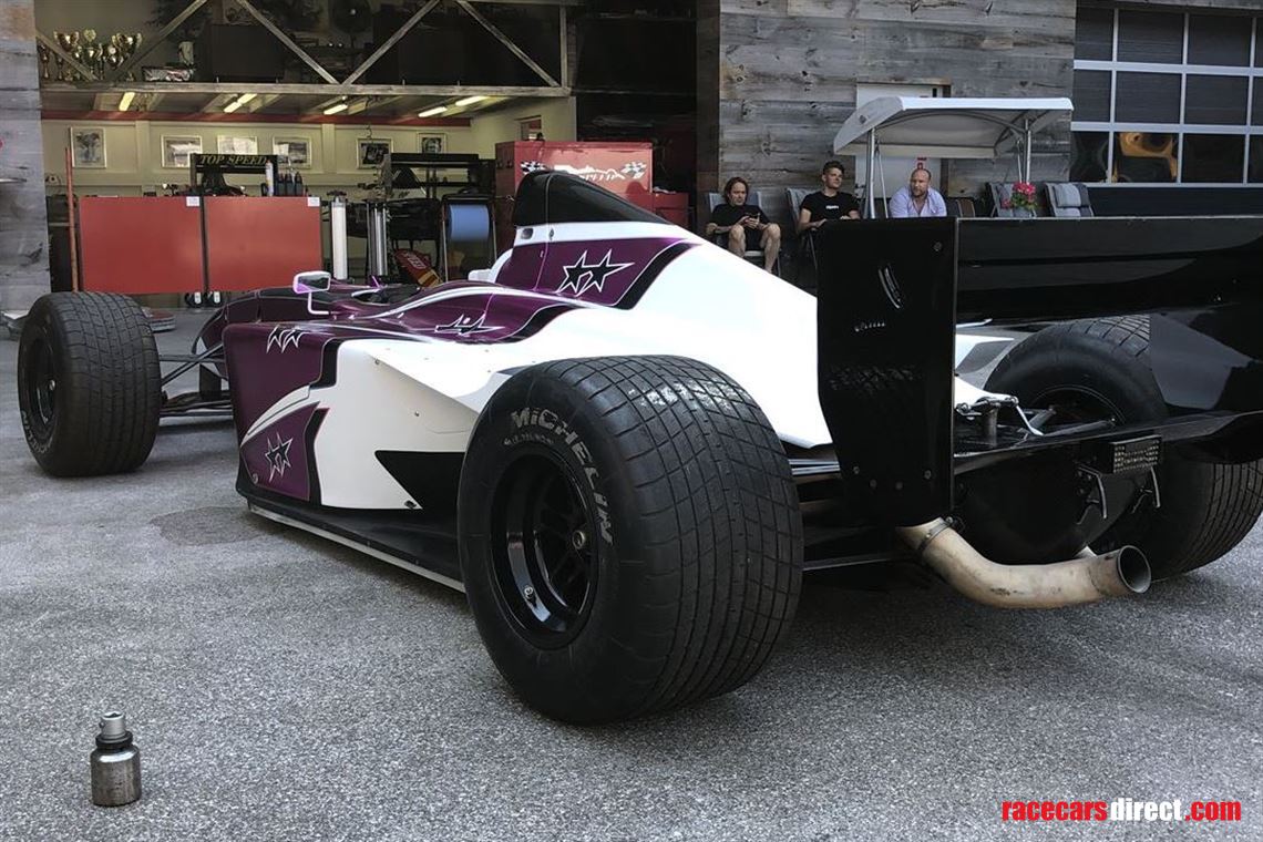 sold---nissan-dallara-world-series-2004