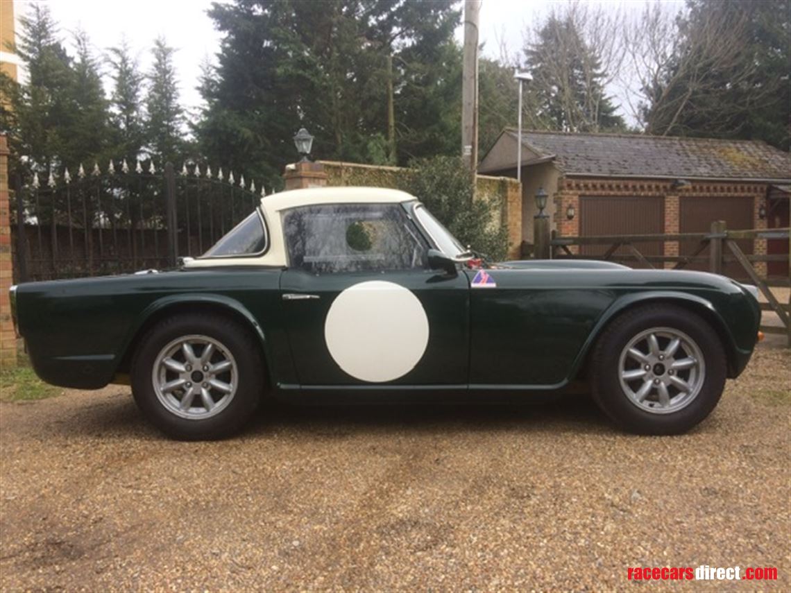 1964-triumph-tr4-race-car-in-british-racing-g