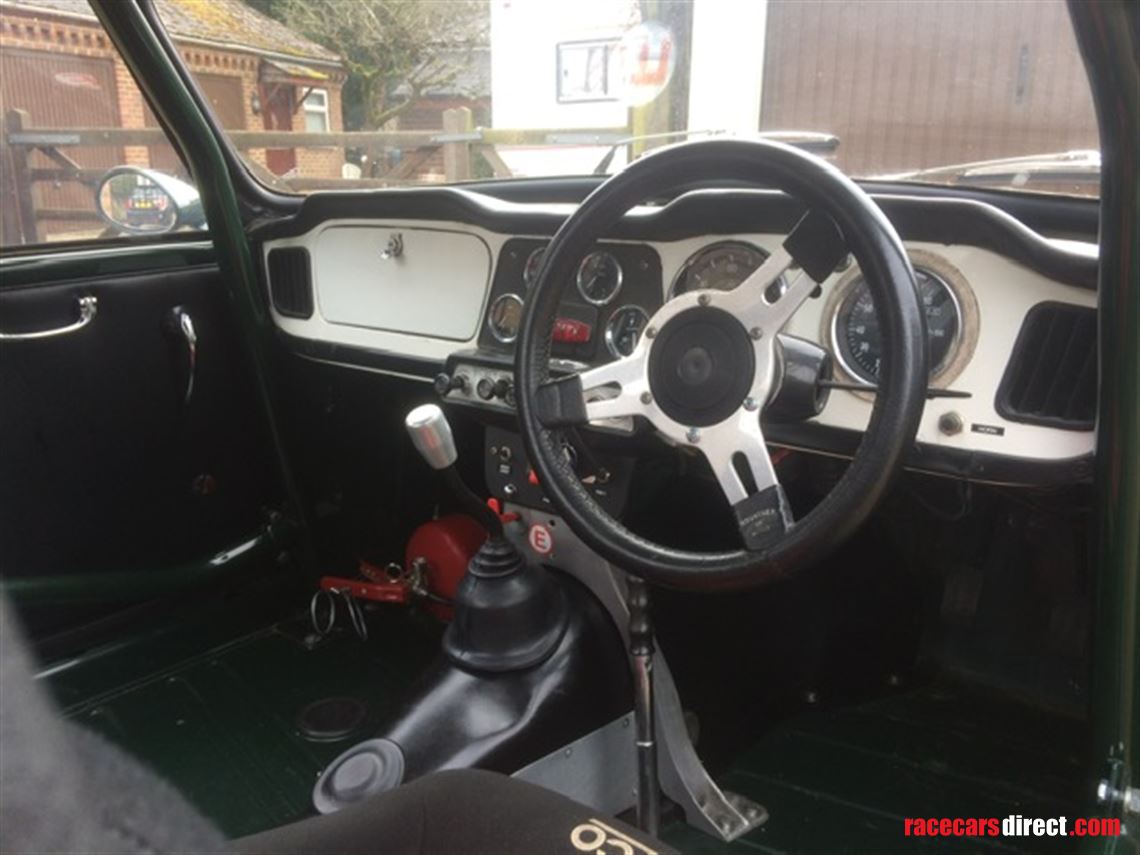 1964-triumph-tr4-race-car-in-british-racing-g