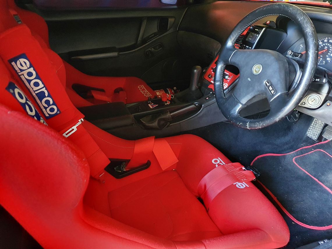 nissan-300zx-twin-turbo-road-legal-track-car-