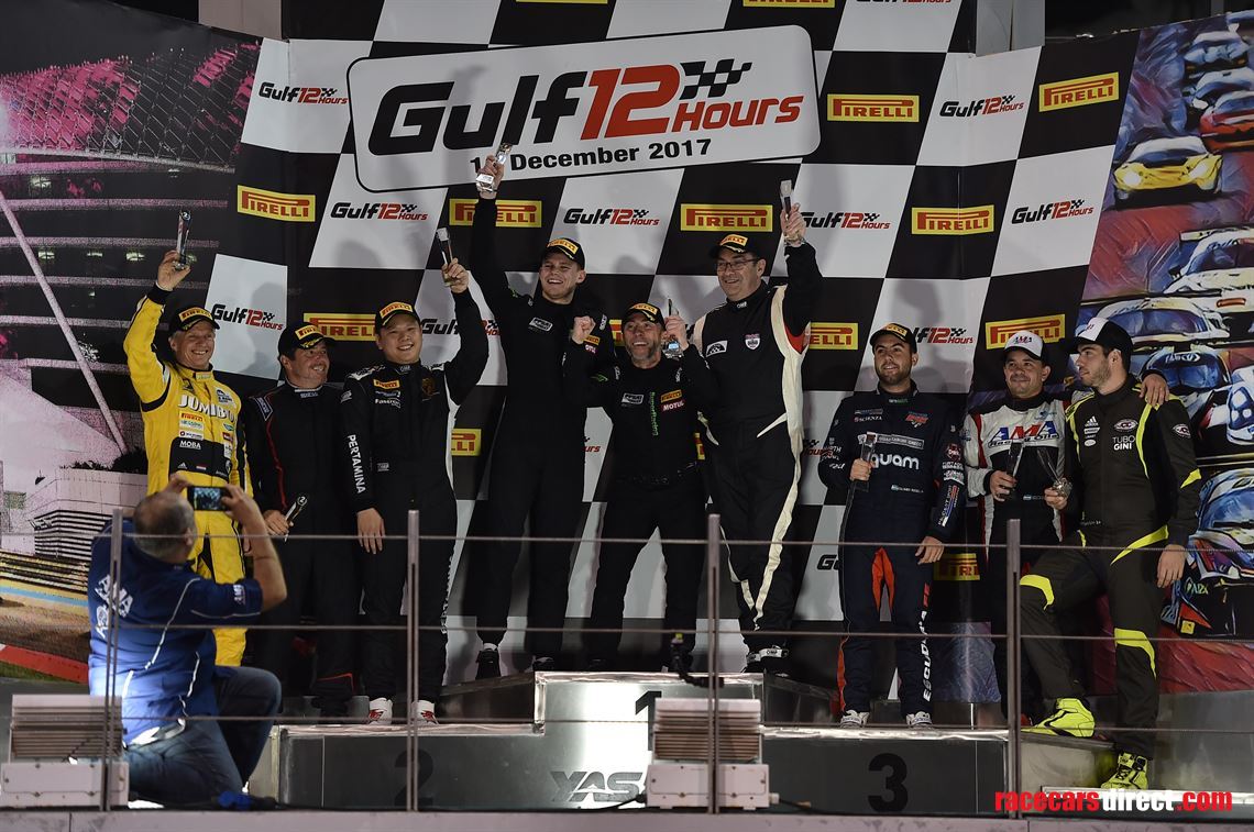 aston-martin-vantage-gt4