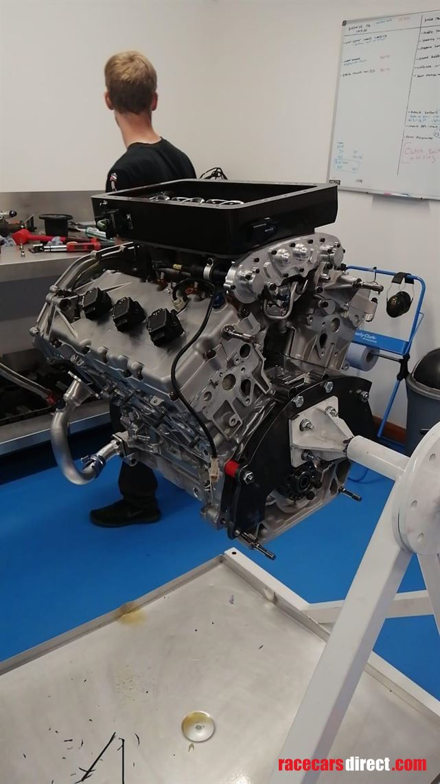 nissanv6-p14-engine