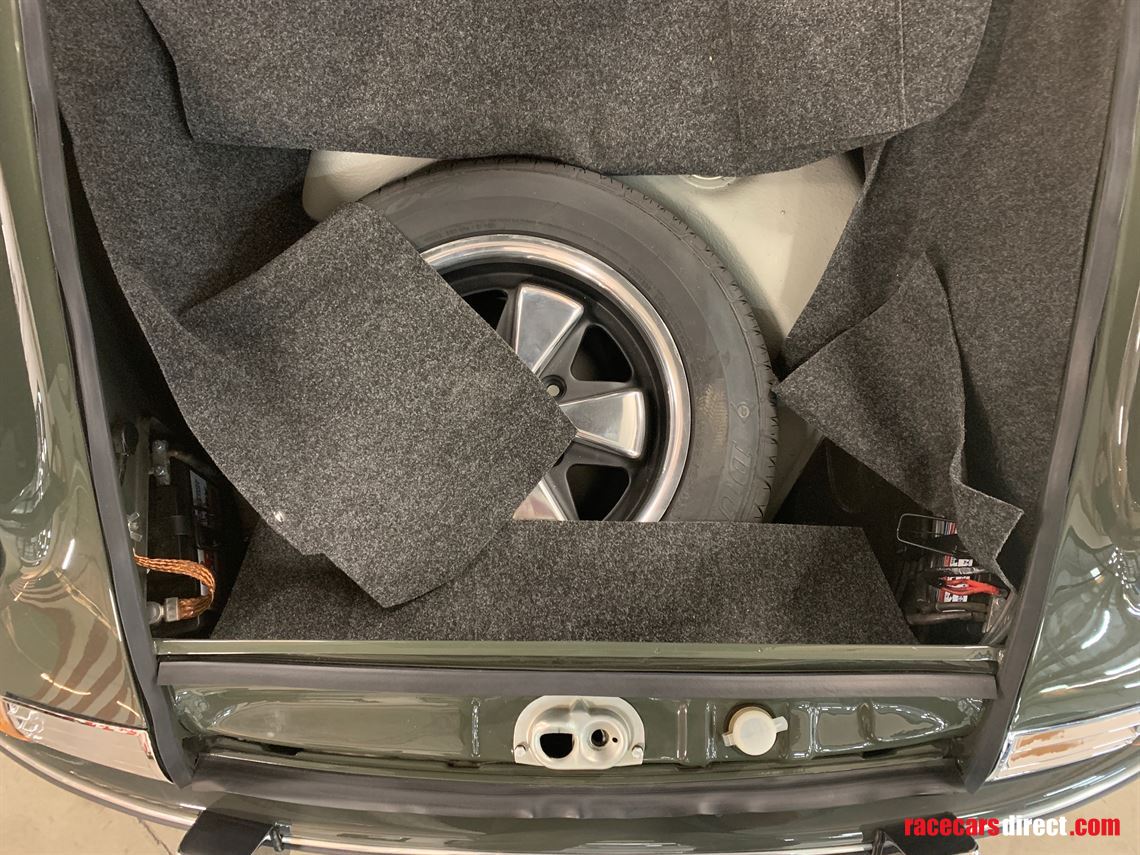 1970-porsche-911t-ground-up-restoration-4-pur