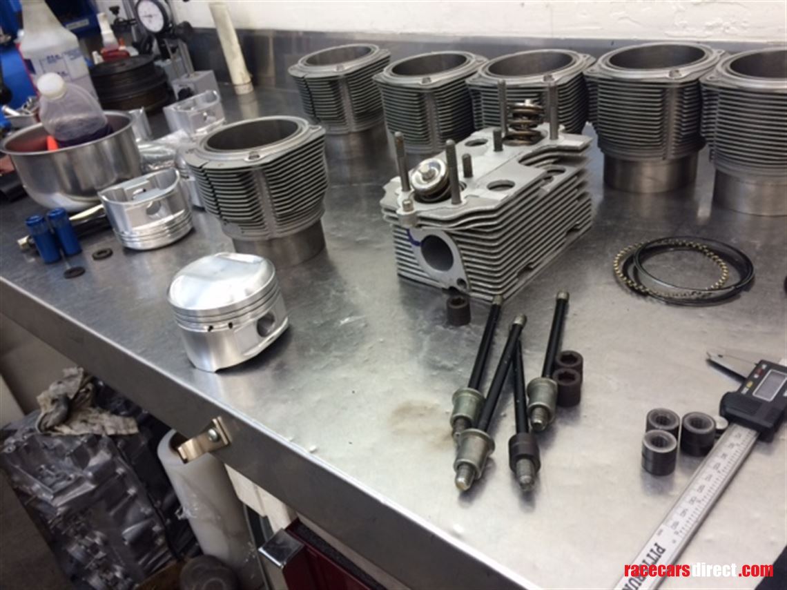 1970-porsche-911t-ground-up-restoration-4-pur